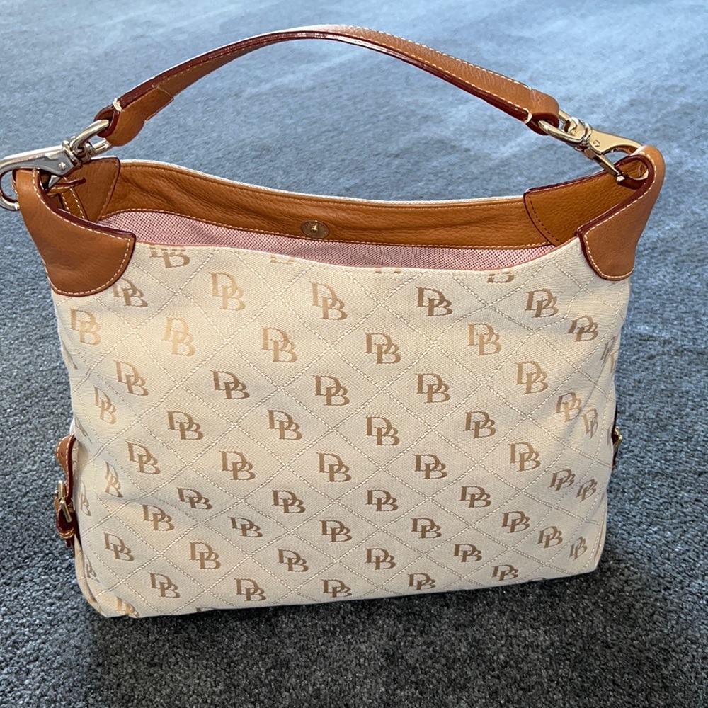 Dooney and Bourke beige/brown/tan bag